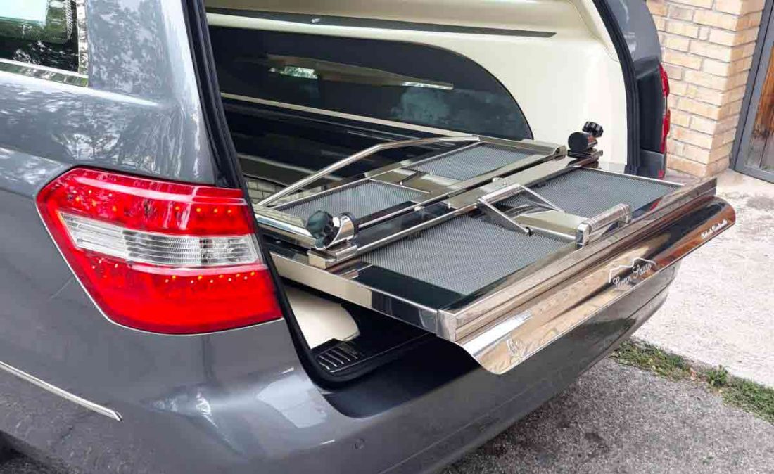 Autofunebre Mercedes classe Roberta Cantinelli - 5